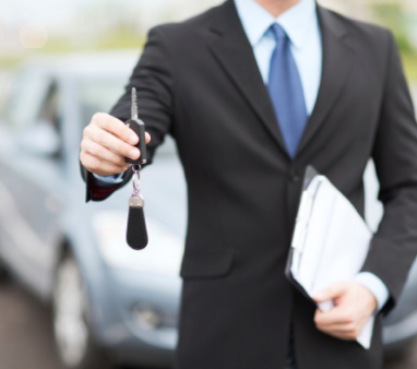 Recibir auto nuevo es fácil con arrendamiento Firma Car